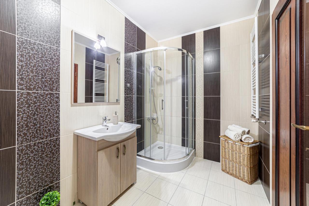 Ari Blue Apartment Ared In Kaufland Complex Αράντ Εξωτερικό φωτογραφία